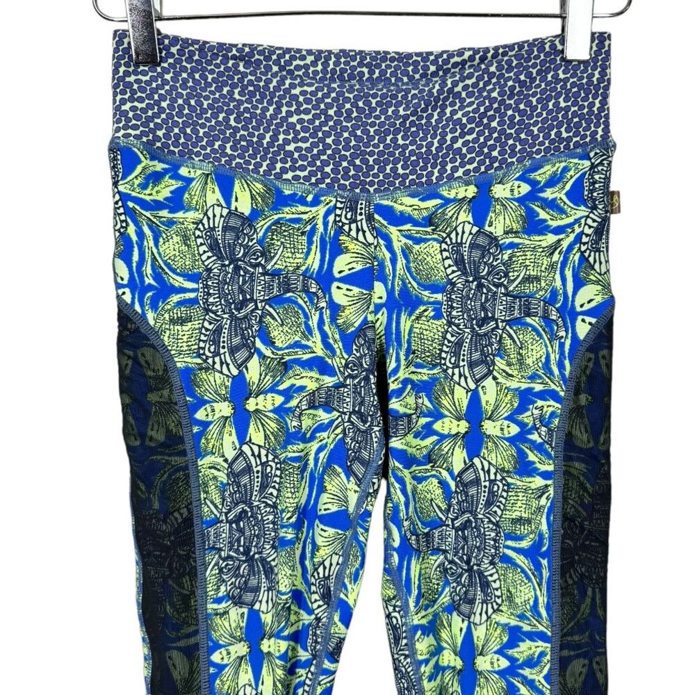 Maaji Matching Workout Set Small Sports Bra Stirrup Leggings Blue Print Beach - Picture 7 of 13